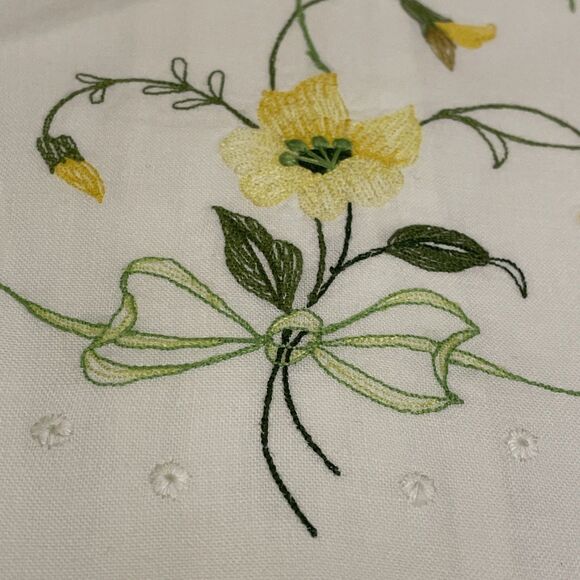 Vintage White Linen Hand Towel Yello Flower Embroidered Guest Towel - Picture 2 of 8